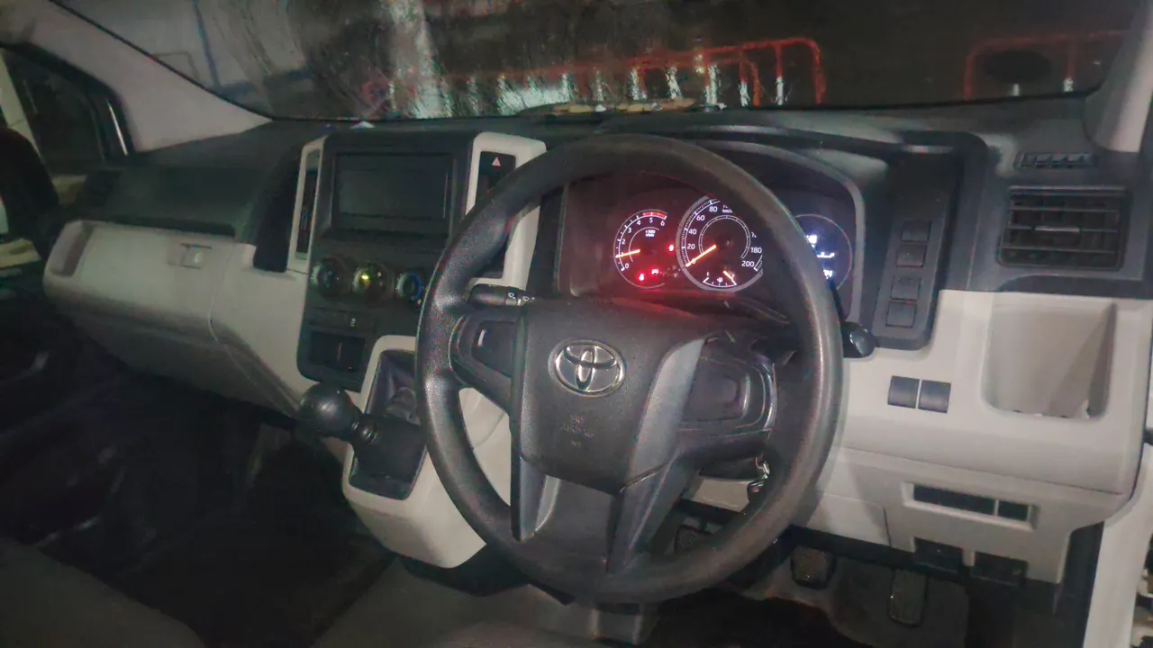 2021 Toyota Hiace – Exterior