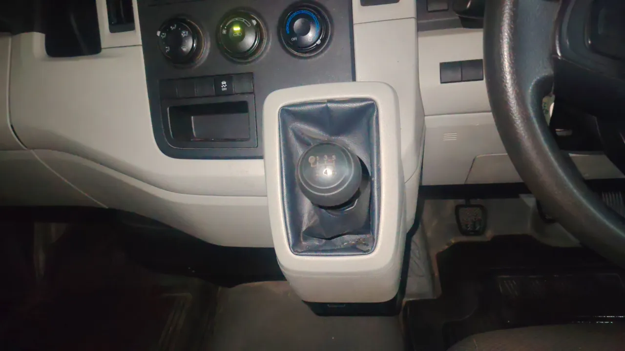 2021 Toyota Hiace – Exterior