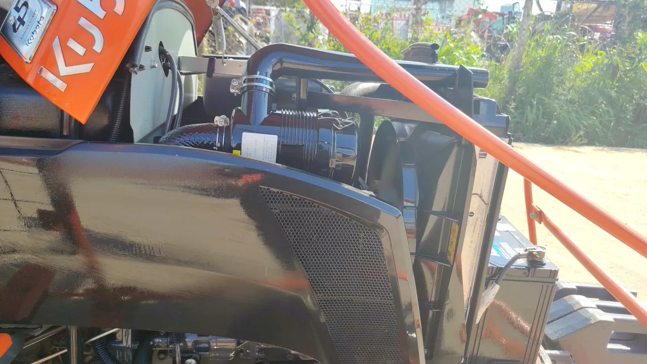 2012 Kubota B2440S-B – Exterior