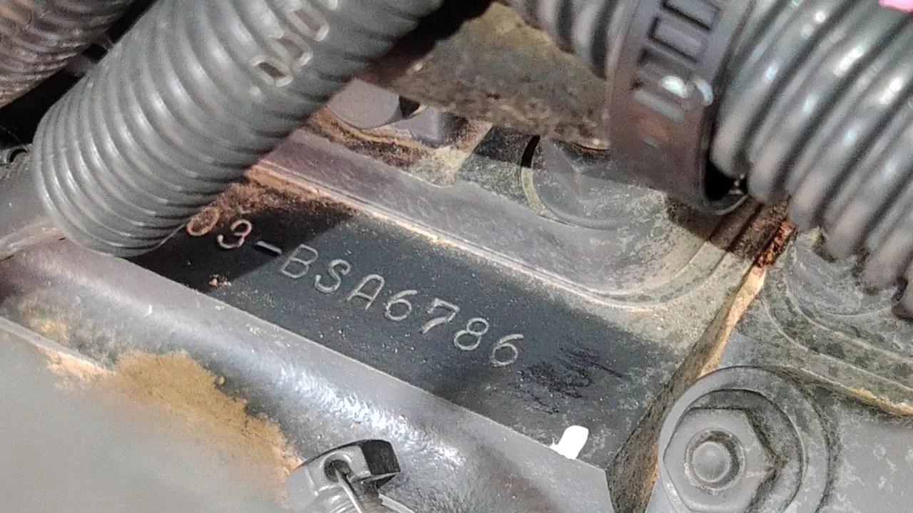 2025 Kubota L4028 – Engine