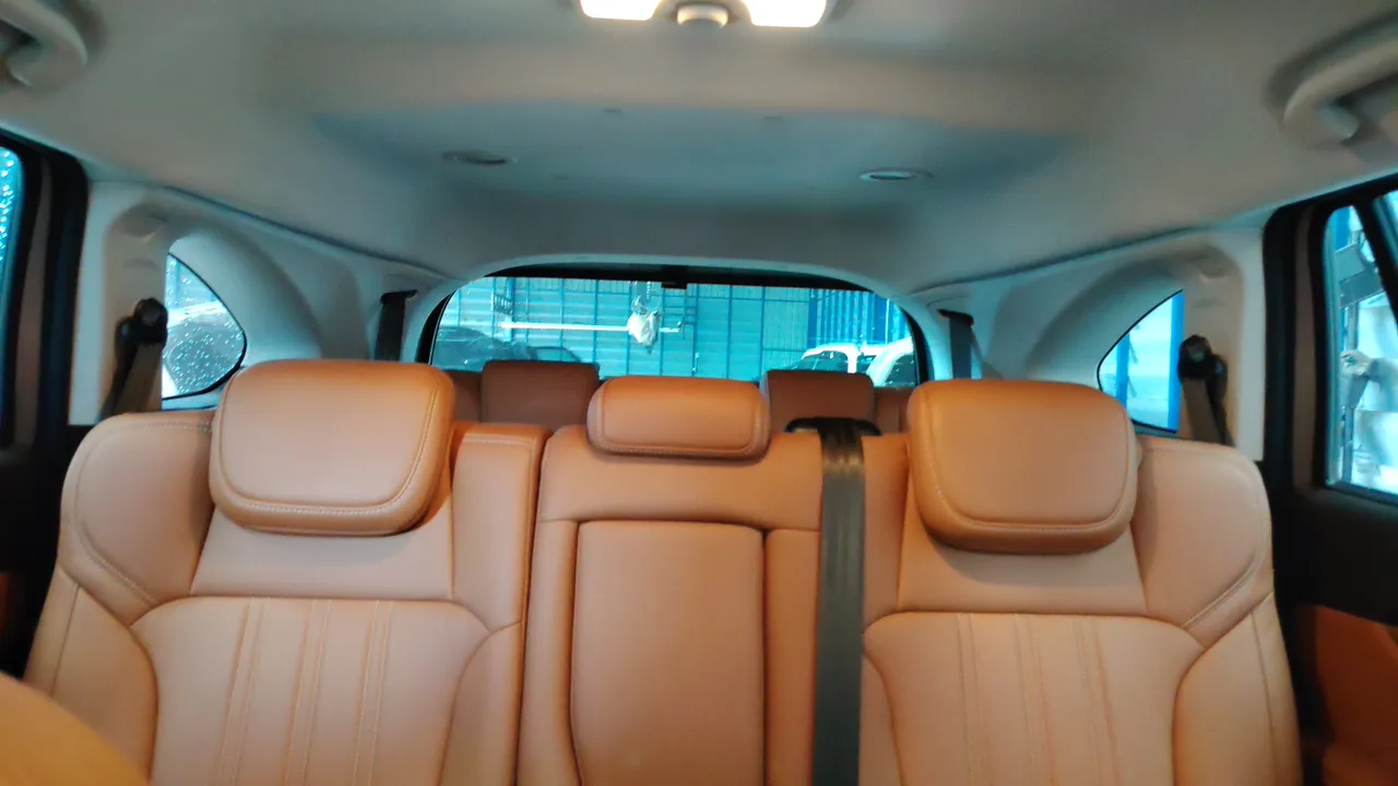 2022 Isuzu MU-X – Exterior