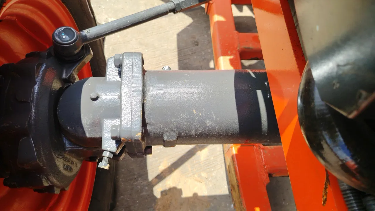 2016 Kubota L4028 – Exterior