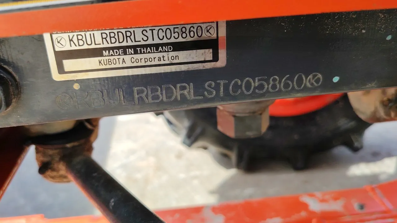 2016 Kubota L4028 – Exterior