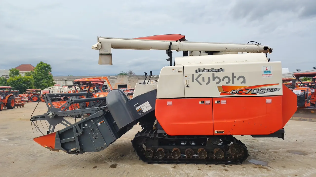 2023 Kubota DC-70G Pro – Exterior