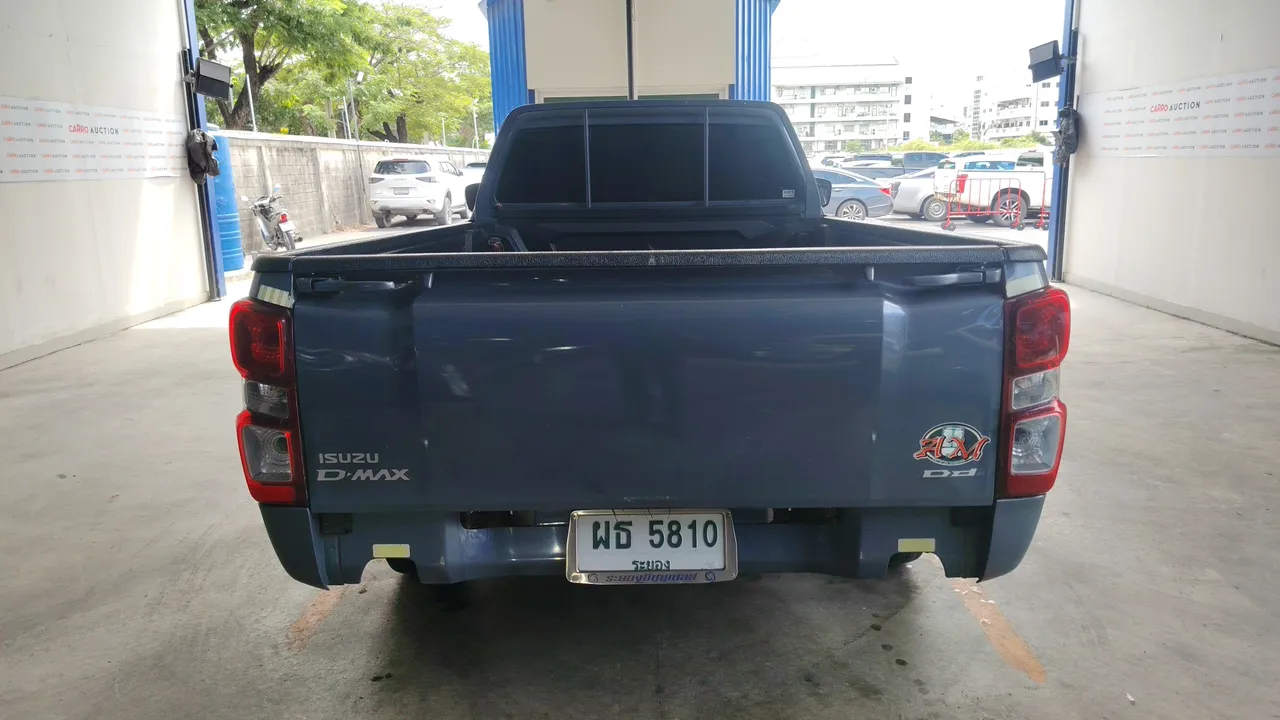2022 Isuzu D-Max – Back