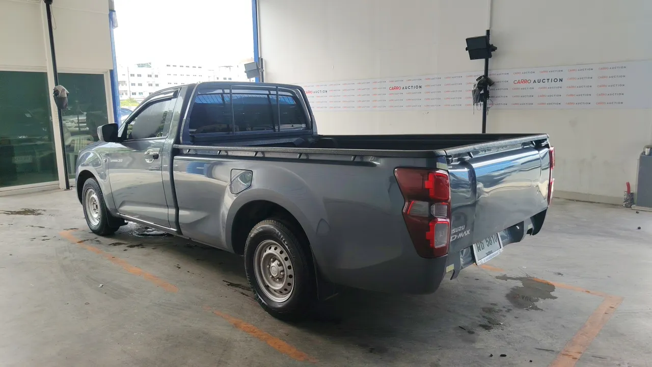 2022 Isuzu D-Max – Back