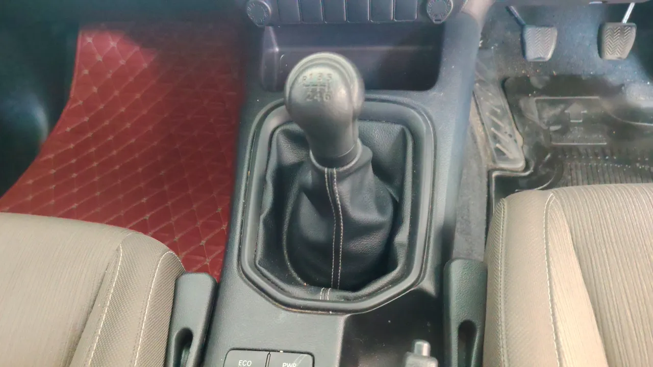 2017 Toyota Hilux Revo – Exterior
