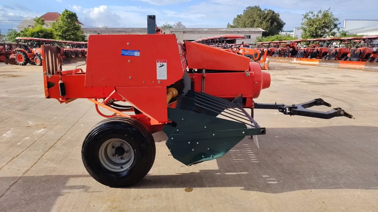 2023 Kubota HB135 – Side