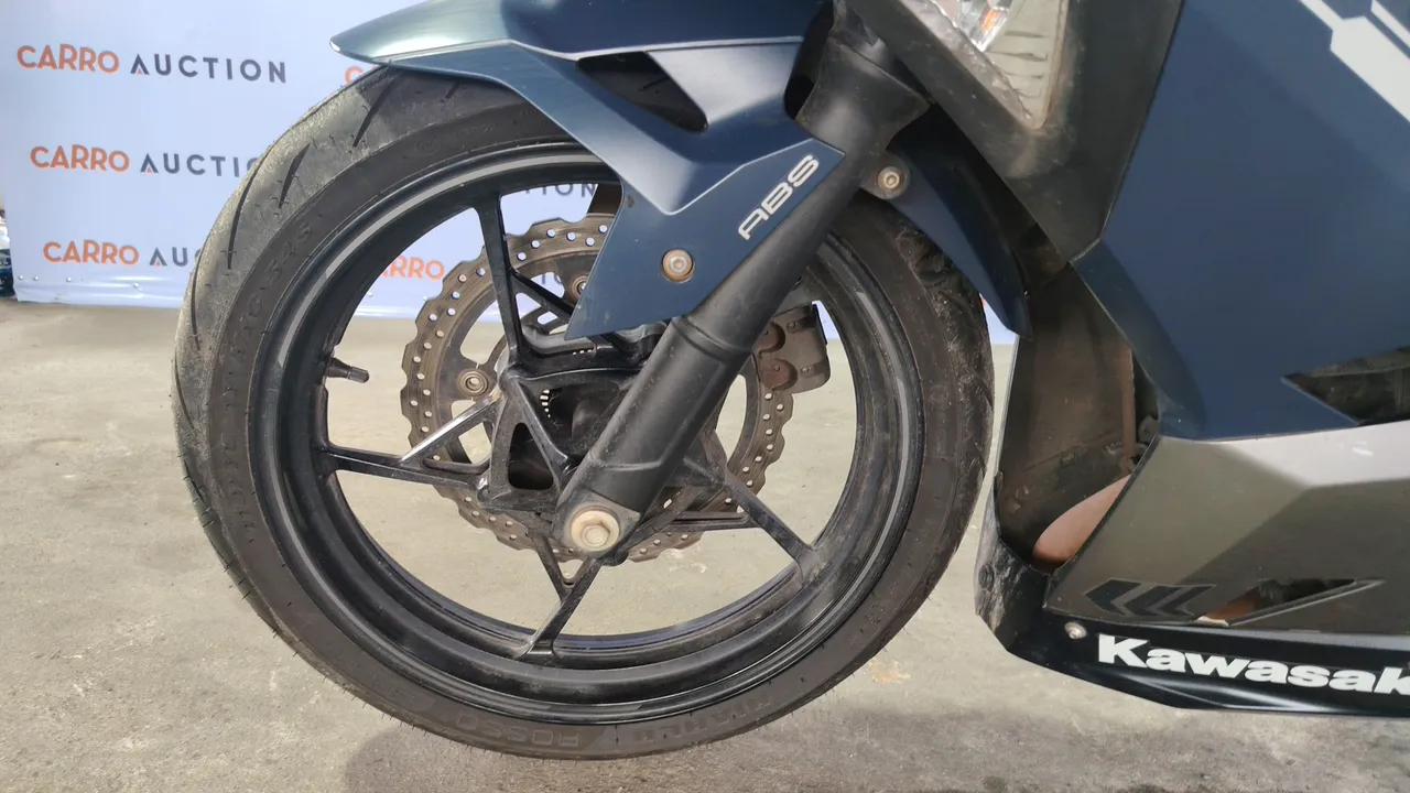 2021 Kawasaki Ninja 400 – Wheel