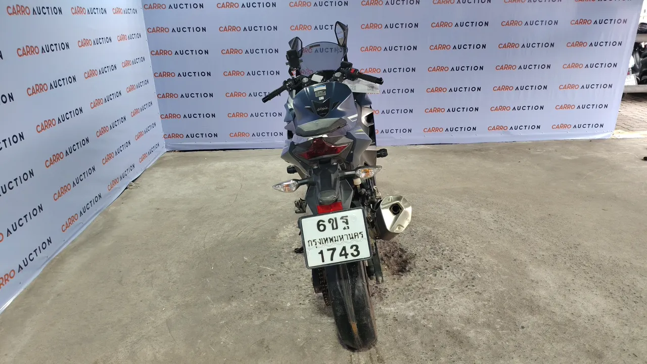 2021 Kawasaki Ninja 400 – Back