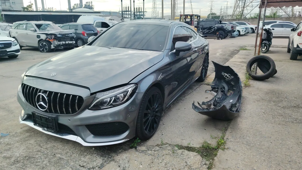 2018 Mercedes-Benz C-Class – Front
