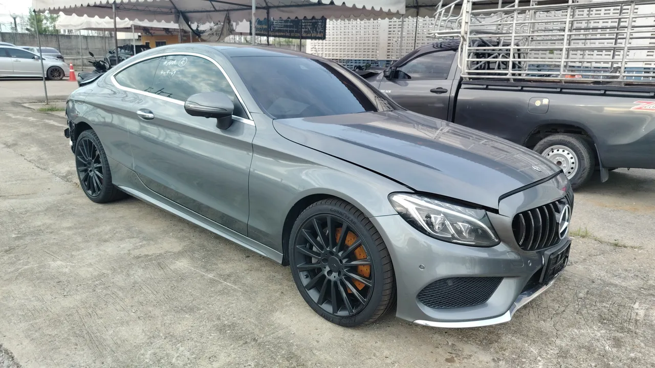 2018 Mercedes-Benz C-Class – Front