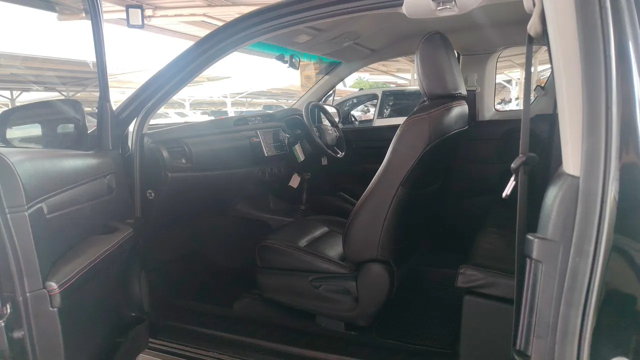 2019 Toyota Hilux Revo – Front