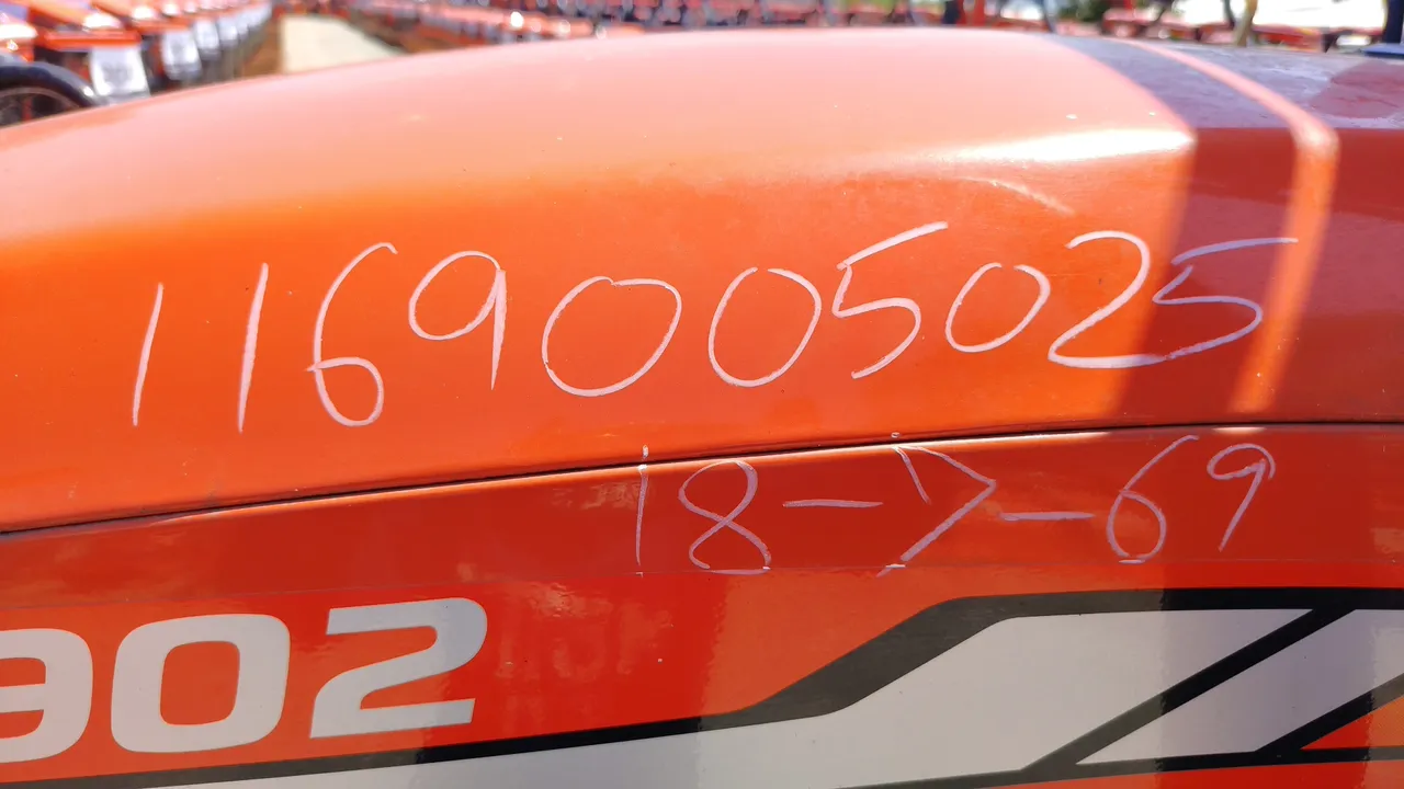 2025 Kubota MU4902-B – Exterior