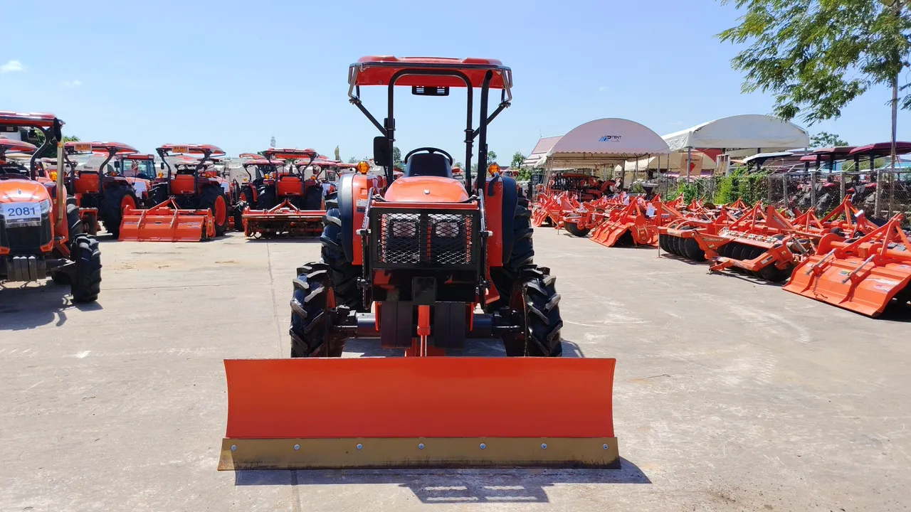 2025 Kubota MU4902-B – Exterior