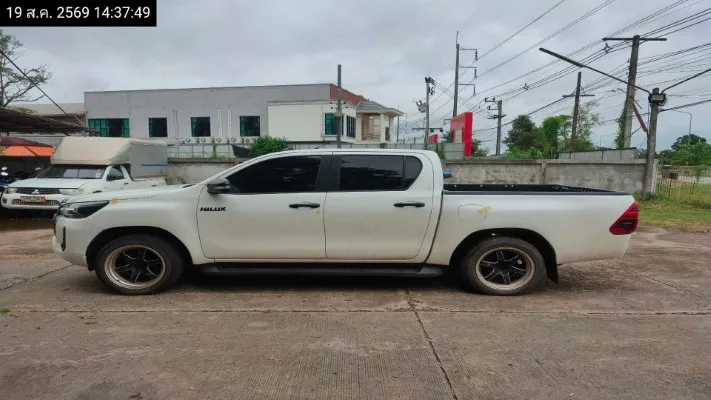 2015 Toyota Hilux Revo – 7
