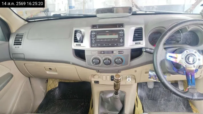 2013 Toyota Hilux Vigo – 9