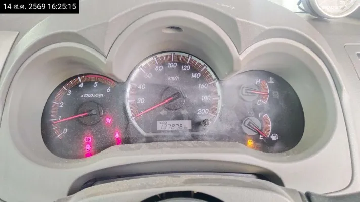 2013 Toyota Hilux Vigo – 11