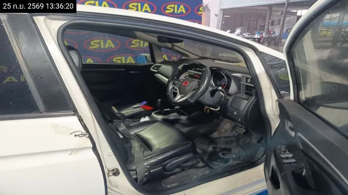 2015 Honda Jazz – 12