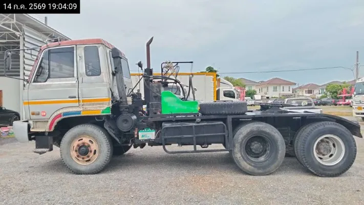 1994 Nissan รถบรรทุก – 6