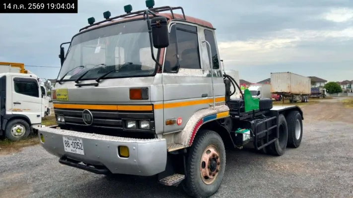 1994 Nissan รถบรรทุก – 2