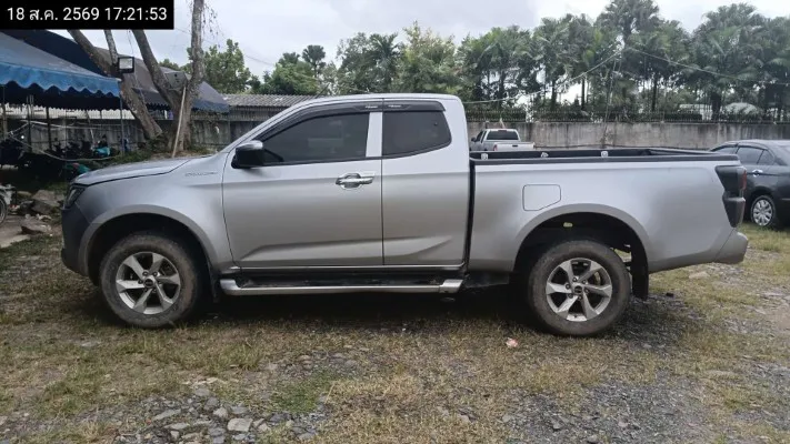 2023 Isuzu D-Max – 7