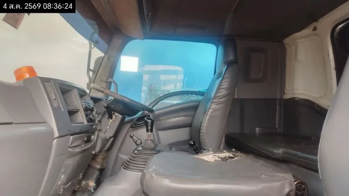 2015 Isuzu รถบรรทุก – 9