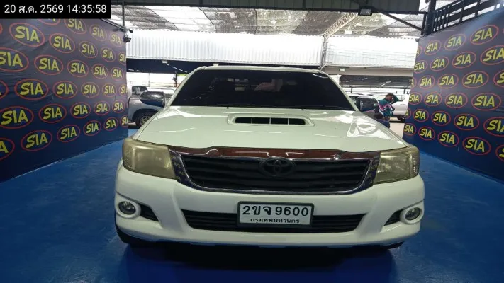 2012 Toyota Hilux Vigo – 1