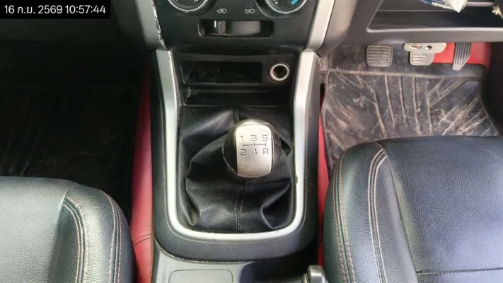 2013 Isuzu D-Max – 9