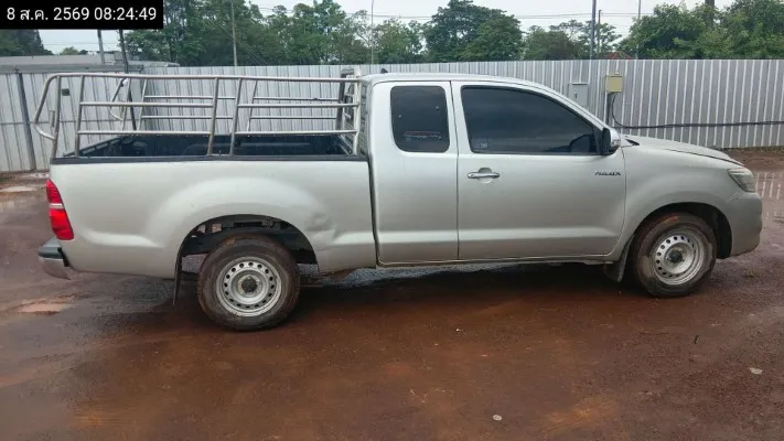 2011 Toyota Hilux Vigo – 8