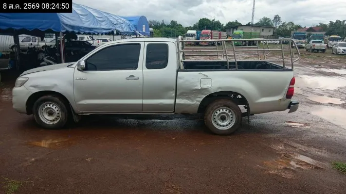 2011 Toyota Hilux Vigo – 7