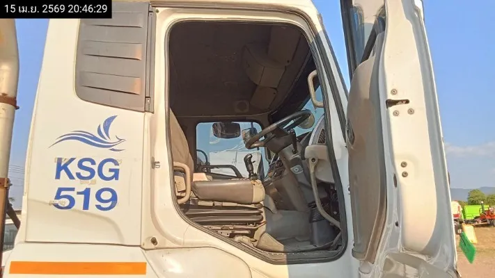 UD Trucks Quester – 8