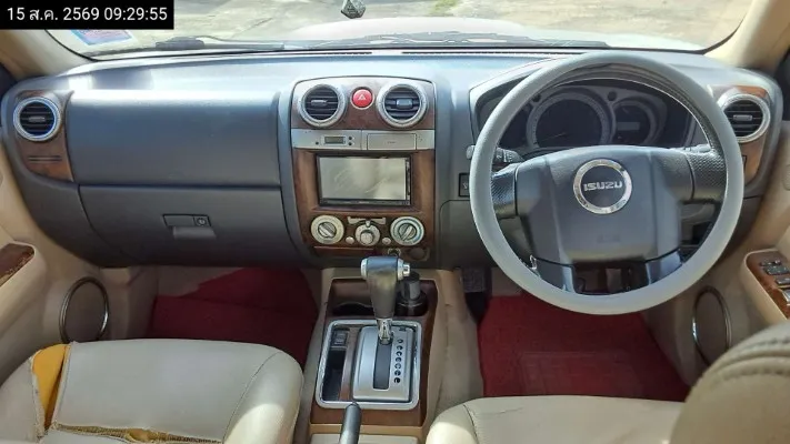 2009 Isuzu MU-7 – 10