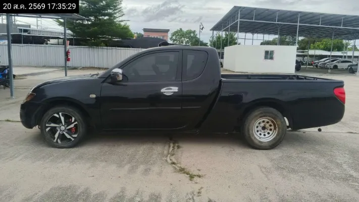 2012 Mitsubishi Triton – 7