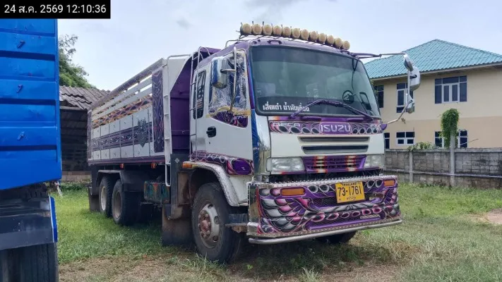 2003 Isuzu FXZ270 – 3