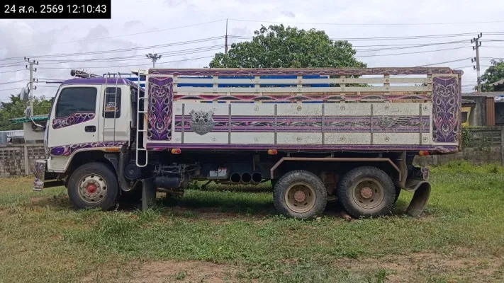 2003 Isuzu FXZ270 – 7