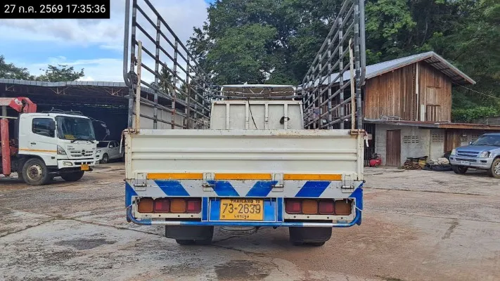 2005 Hino FC4J – 4