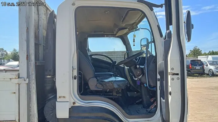 2014 Isuzu FRR – 11