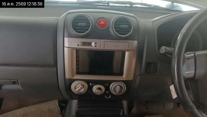 2011 Isuzu D-Max – 11