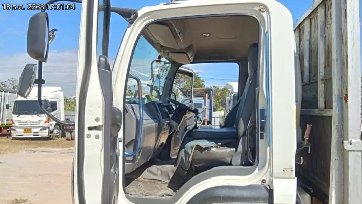 2014 Isuzu FRR – 12
