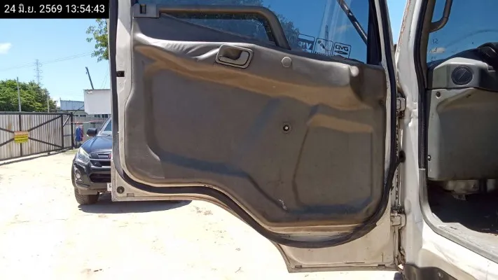 2007 Mitsubishi Fuso – 10