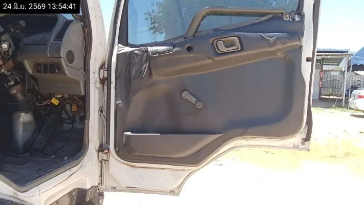 2007 Mitsubishi Fuso – 9