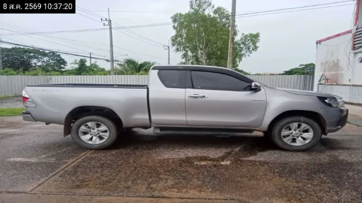 2016 Toyota Hilux Revo – 8