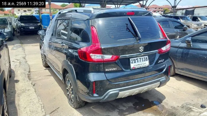 2021 Suzuki XL7 – 6