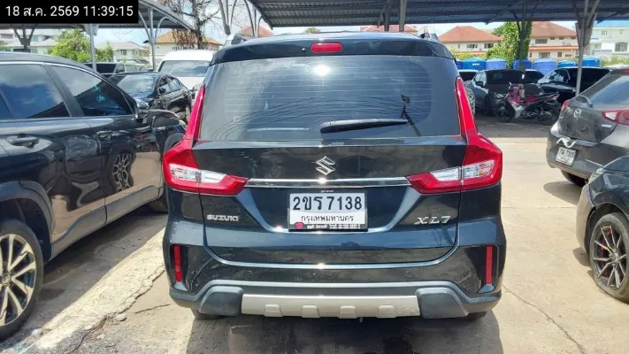 2021 Suzuki XL7 – 4