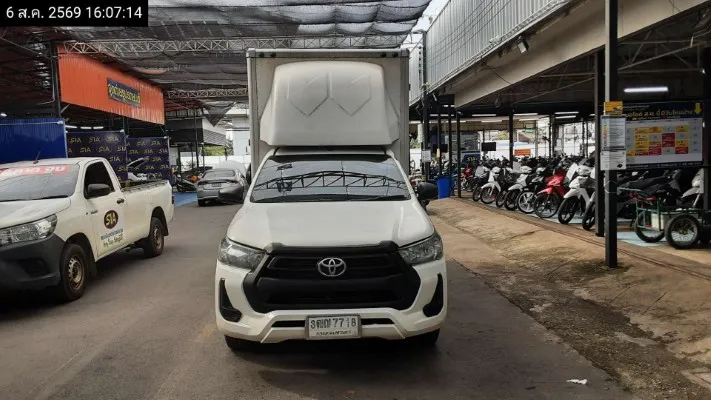 2020 Toyota Hilux Revo – 1