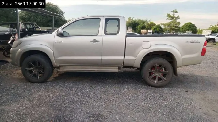 2013 Toyota Hilux Vigo – 7