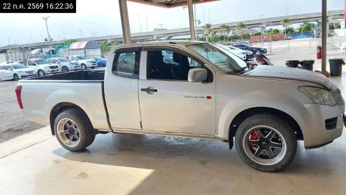 2014 Isuzu D-Max – 8
