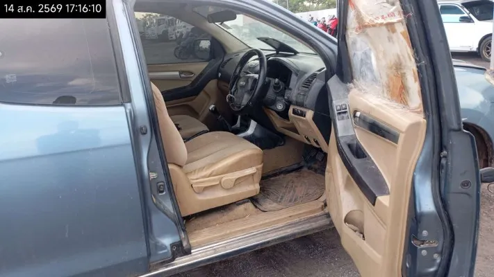2012 Isuzu D-Max – 11