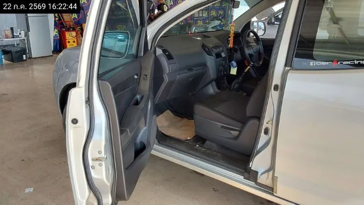 2014 Isuzu D-Max – 12
